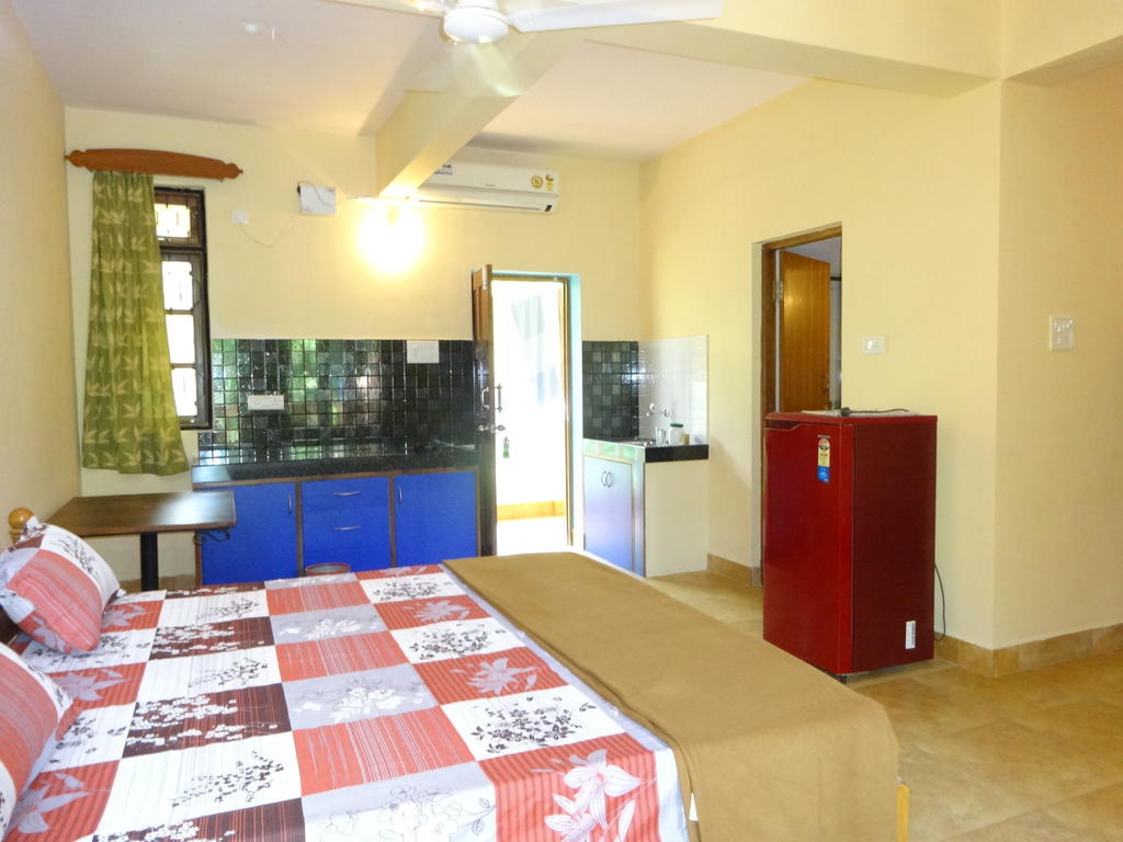 Pinto Guest House Candolim Room photo